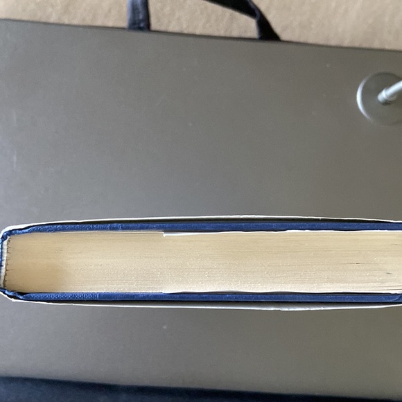 The 4 Disciplines of Execution Book - Picture 4 of 6